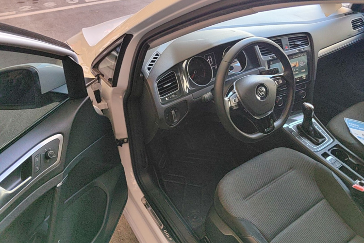 Volkswagen Golf 2018 #12 Volkswagen Golf 2018 car image #12