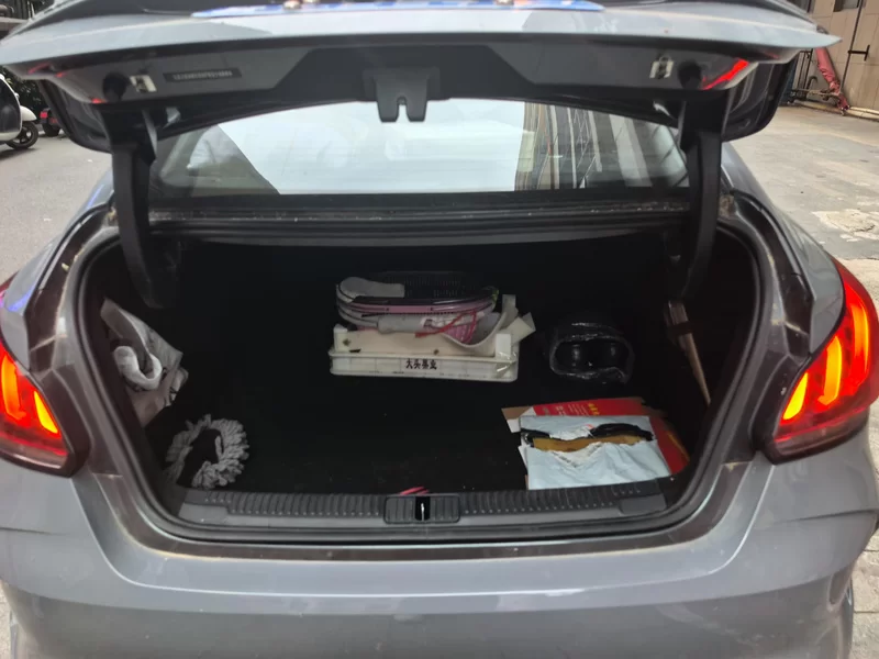 MG 5 2023 image de voiture #20