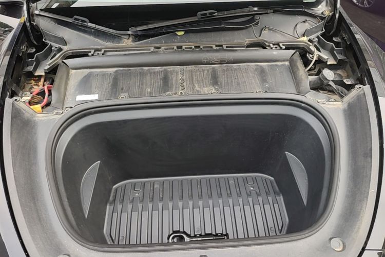 Tesla Model Y 2022 #20 Tesla Model Y 2022 car image #20