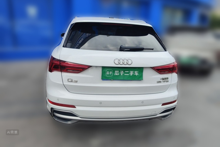 Audi Q3 2020 car image #6