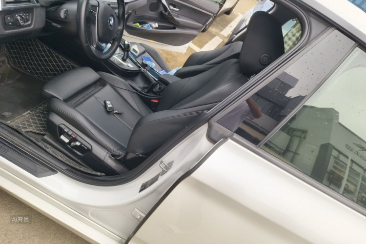 BMW 3 Series GT 2018 imagem de carro #17