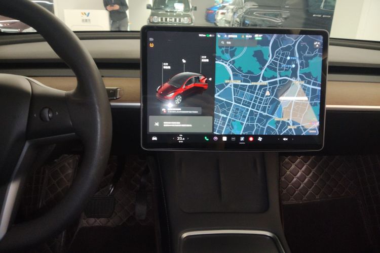 Tesla Model Y 2021 #16 Tesla Model Y 2021 car image #16