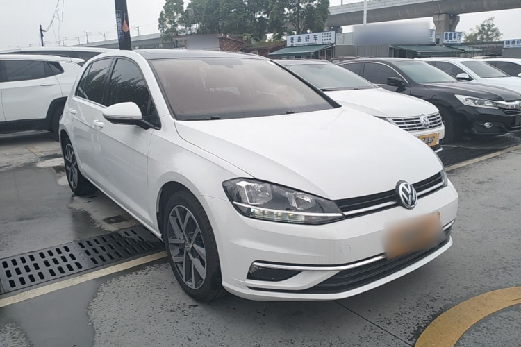 Volkswagen Golf 2020 #4 Volkswagen Golf 2020 car image #4