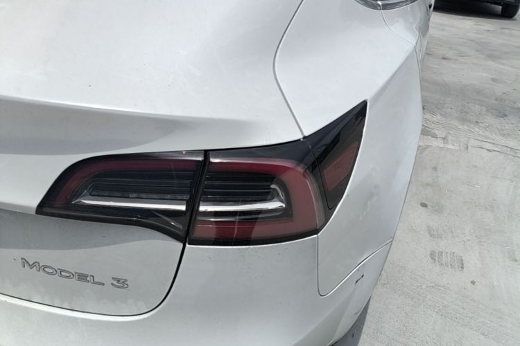 Tesla Model 3 2020 car image #8