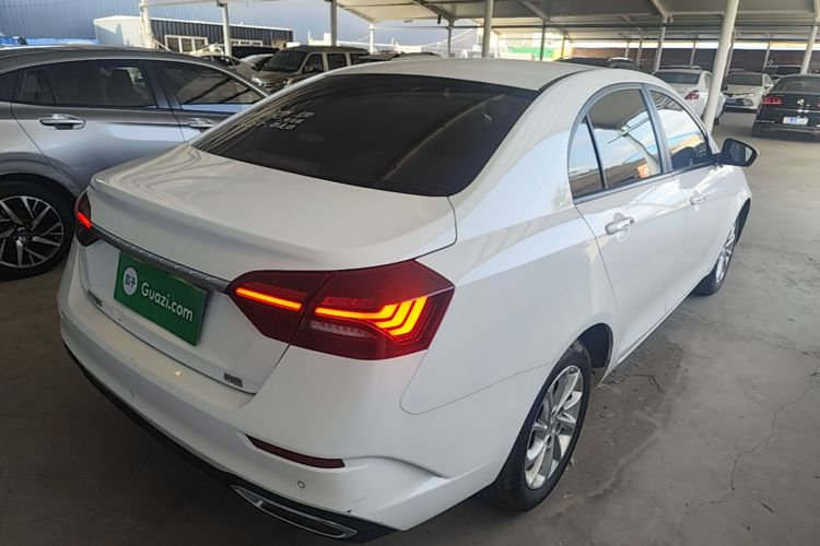 GEELY Emgrand 2021 car image #7
