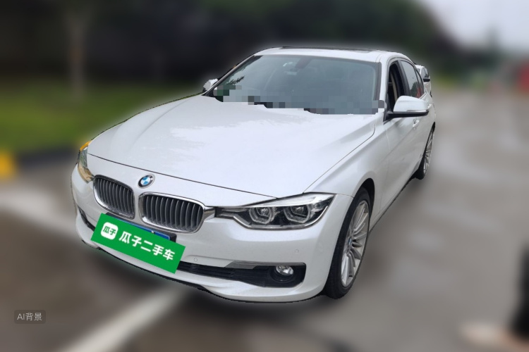 BMW 3 Series 2018 immagine di auto #2