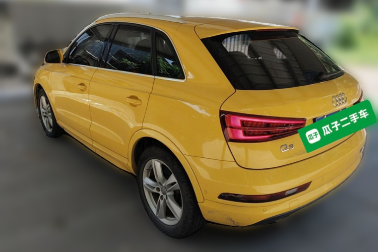 Audi Q3 2016 car image #5