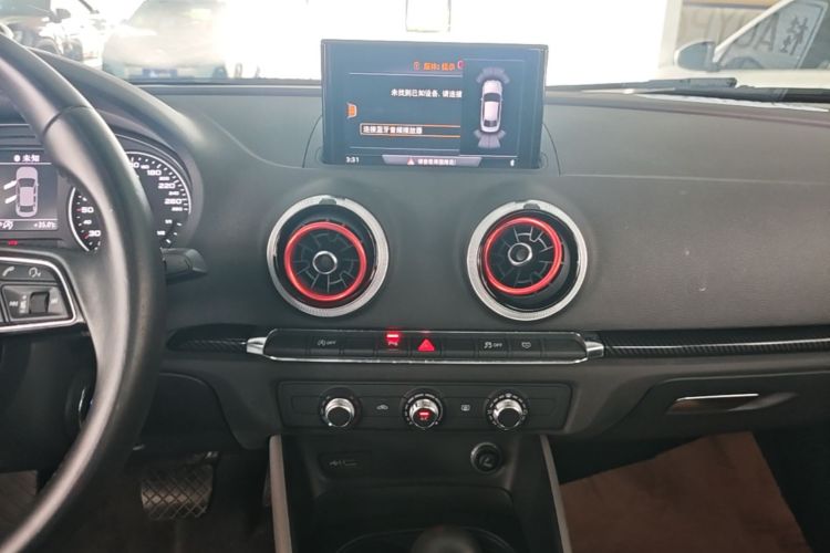 Audi A3 2019 car image #13