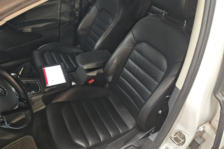 Volkswagen Golf 2016 car image #19
