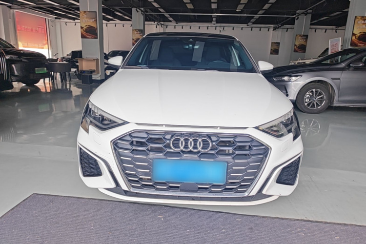 Audi A3 2024 car image #3