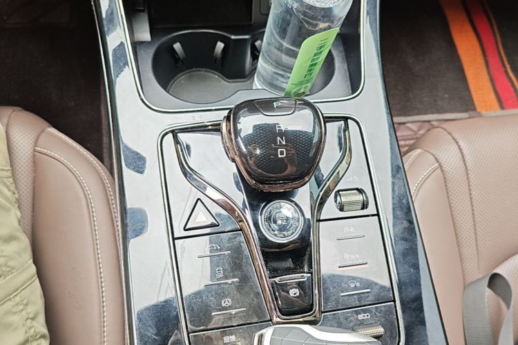 BYD Han 2022 car image #14
