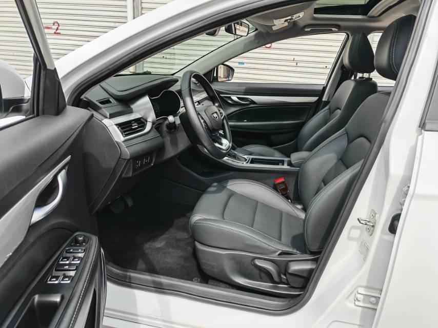 GEELY Emgrand 2020 car image #8
