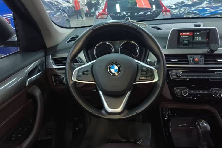 BMW X1 2018 #11 BMW X1 2018 car image #11