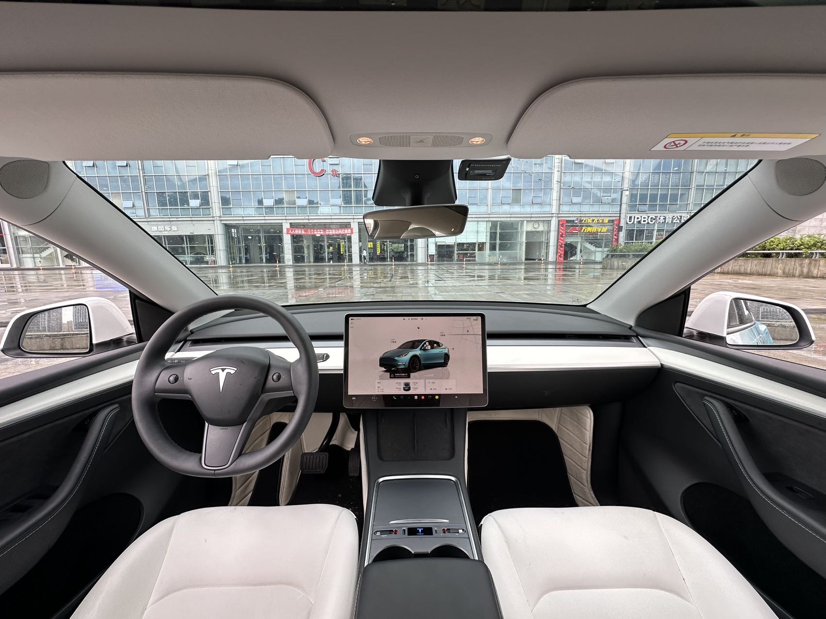 Tesla Model Y 2022 #25 Tesla Model Y 2022 car image #25