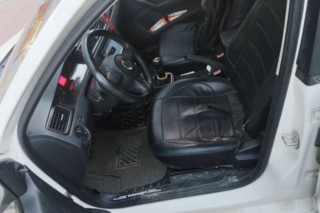 Volkswagen Santana 2015 car image #18