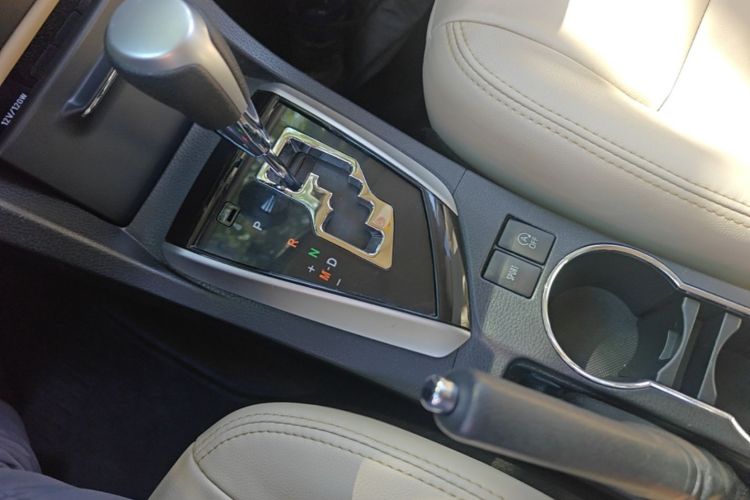 Toyota Corolla 2018 #14 Toyota Corolla 2018 car image #14