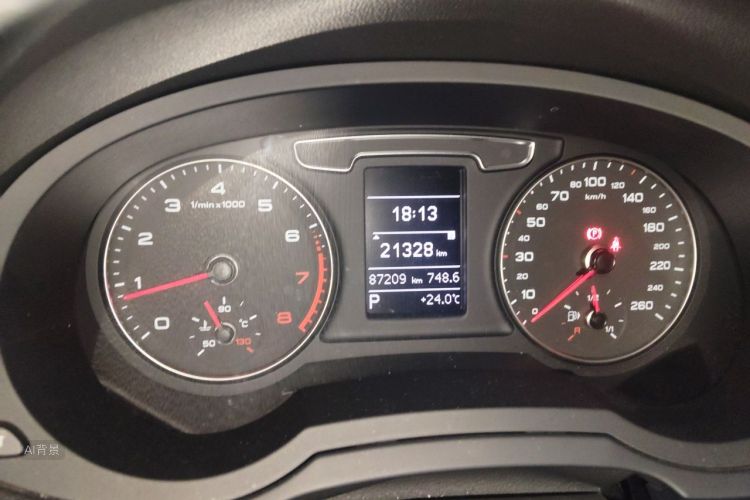 Audi Q3 2019 #14 Audi Q3 2019 car image #14