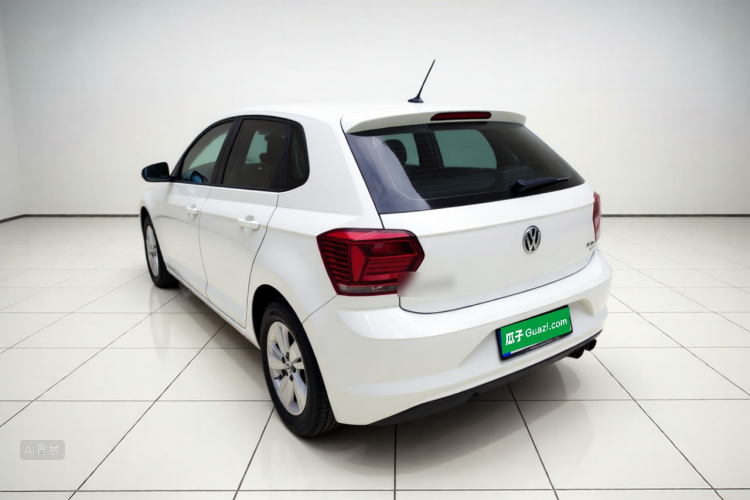 Volkswagen Polo 2021 car image #5