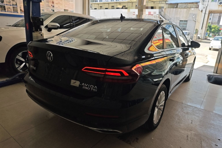 Volkswagen Lavida 2021 car image #7