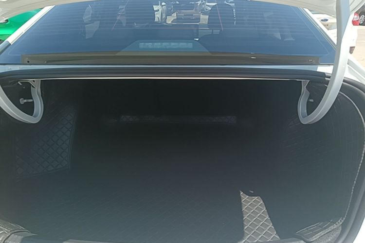 Volkswagen Lavida 2025 car image #19