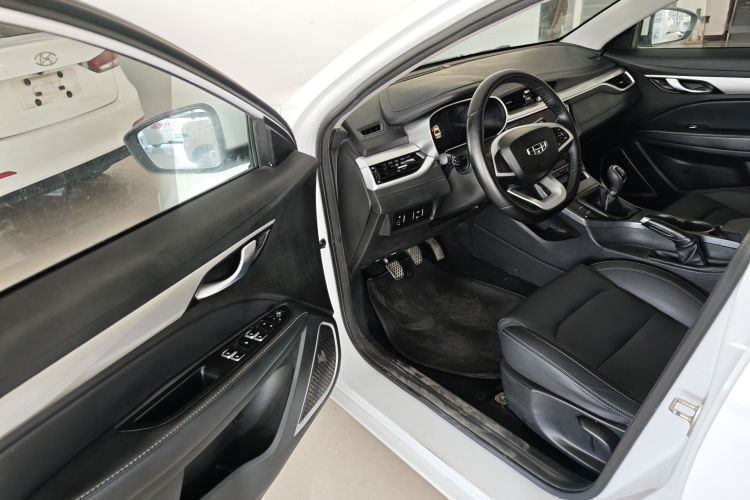 GEELY Emgrand 2020 #16 GEELY Emgrand 2020 image de voiture #16
