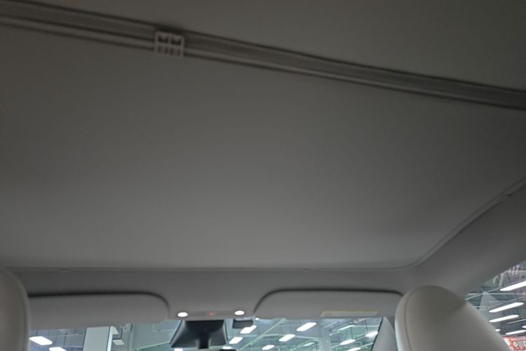 Tesla Model Y 2023 #20 Tesla Model Y 2023 car image #20