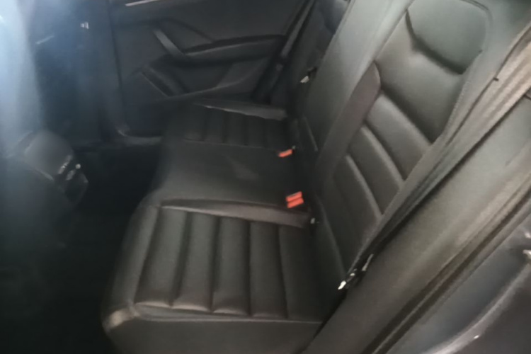 Volkswagen Tharu 2019 car image #17