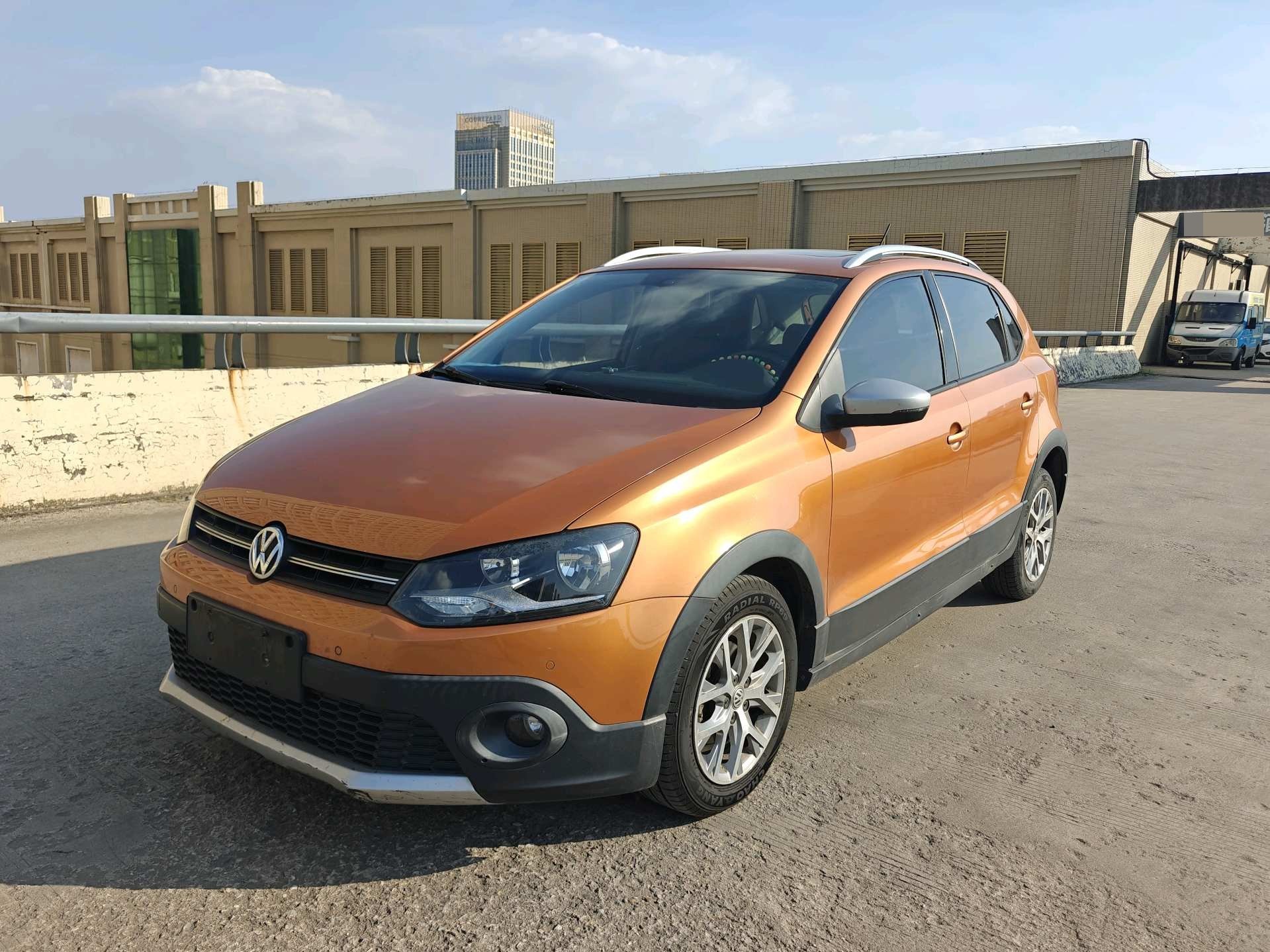 Volkswagen Polo 2015 Volkswagen Polo 2015 car image