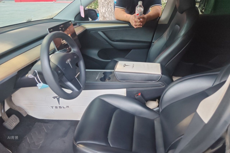 Tesla Model Y 2023 #17 Tesla Model Y 2023 car image #17
