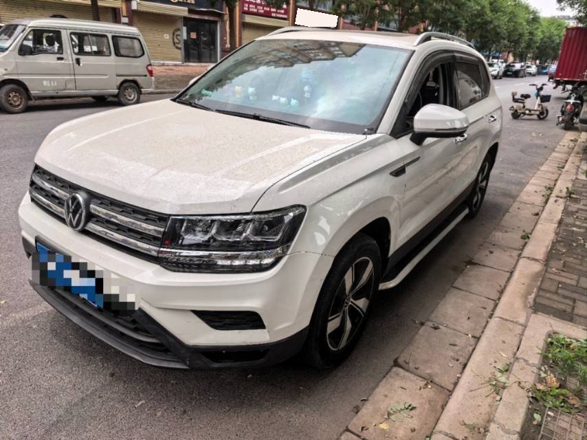 2021 immagine di auto 