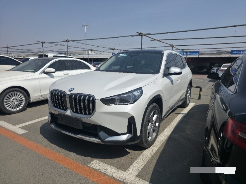 BMW X1 2024 car image 