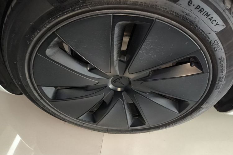 Tesla Model 3 2024 #9 Tesla Model 3 2024 car image #9