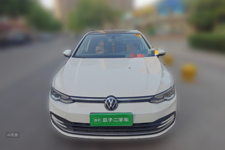 Volkswagen Golf 2023 car image #3