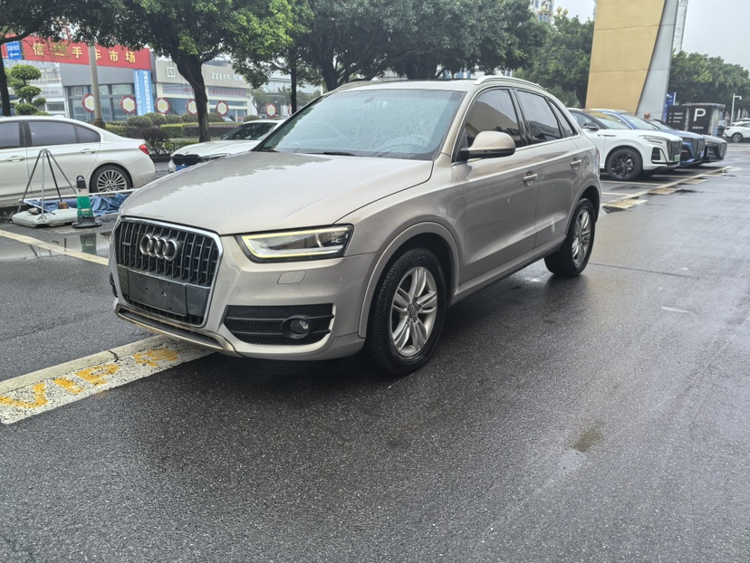 Audi Q3 2015 car image 