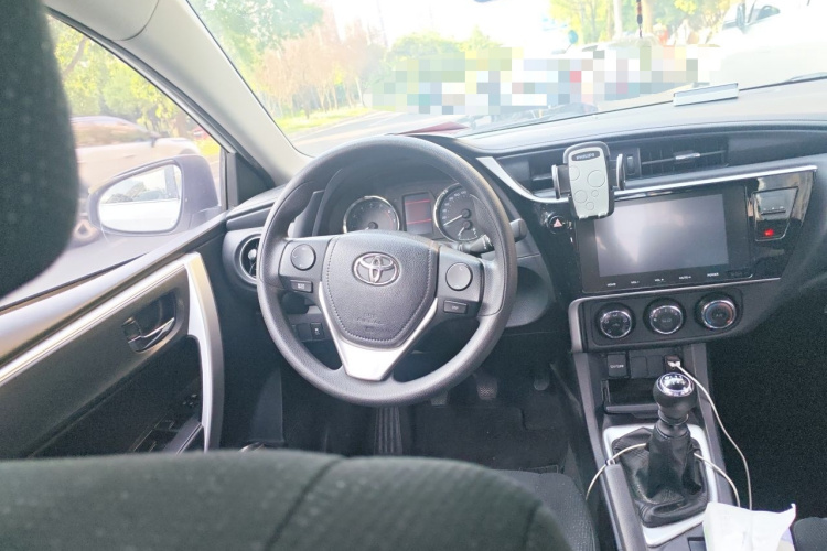 Toyota Corolla 2018 car image #13