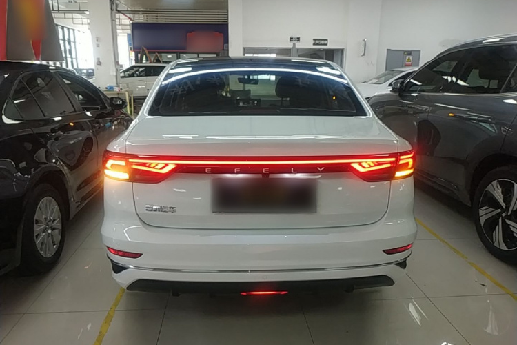 GEELY Emgrand 2023 car image #6