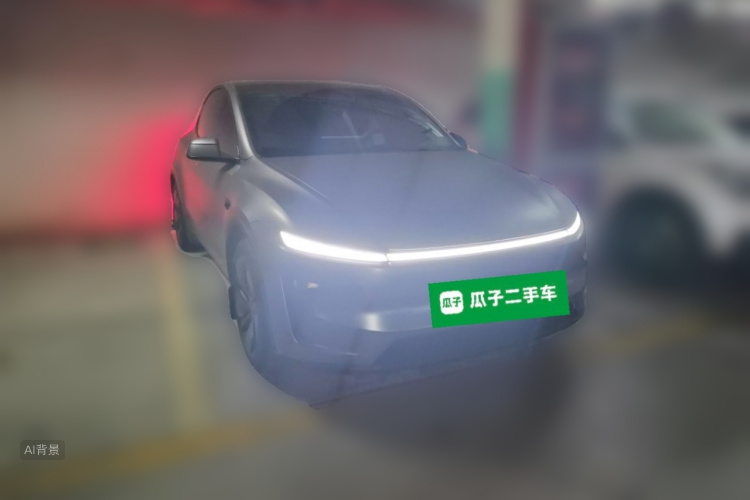 Tesla Model Y 2025 #4 Tesla Model Y 2025 car image #4