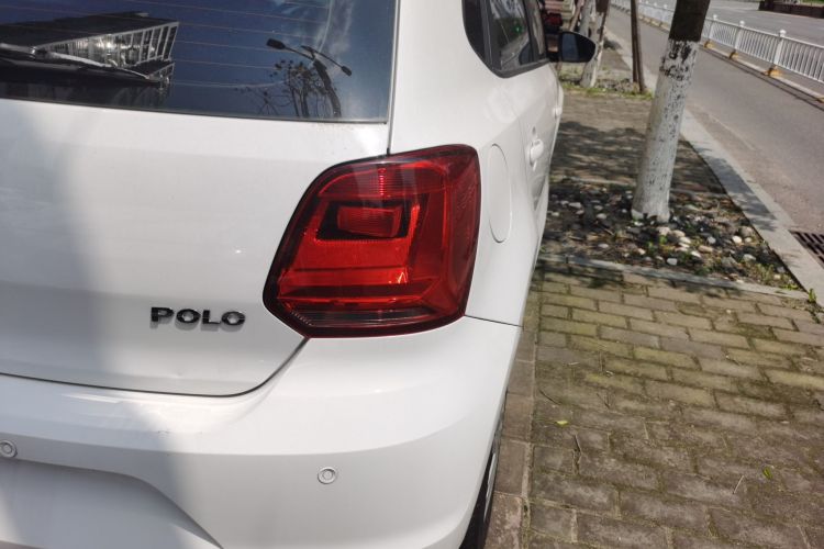 Volkswagen Polo 2018 car image #8