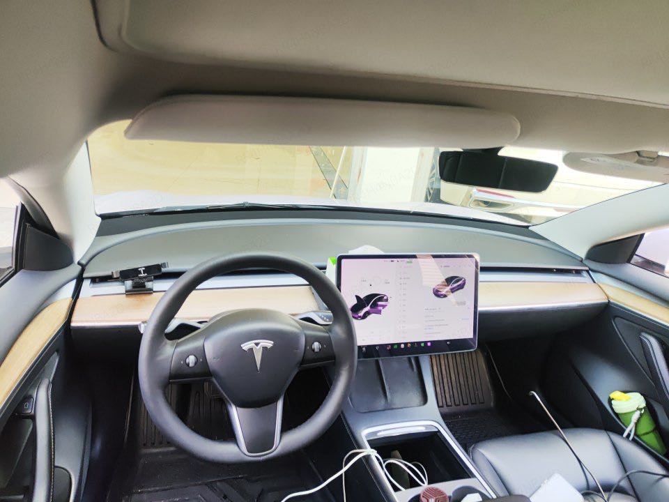 Tesla Model 3 2021 #4 Tesla Model 3 2021 car image #4