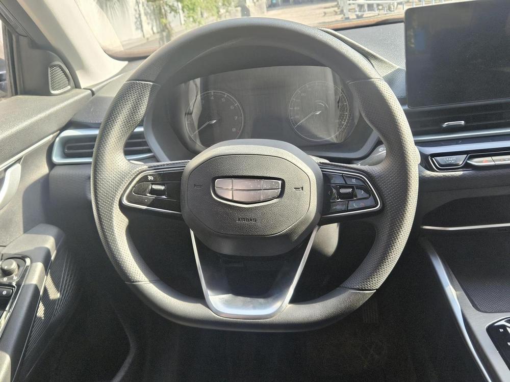 GEELY Emgrand 2025 #11 GEELY Emgrand 2025 car image #11