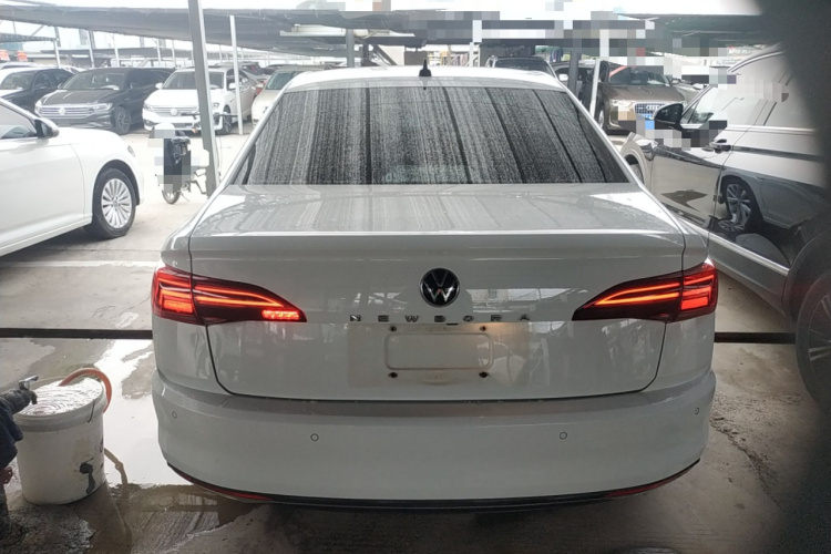 Volkswagen Bora 2021 car image #6