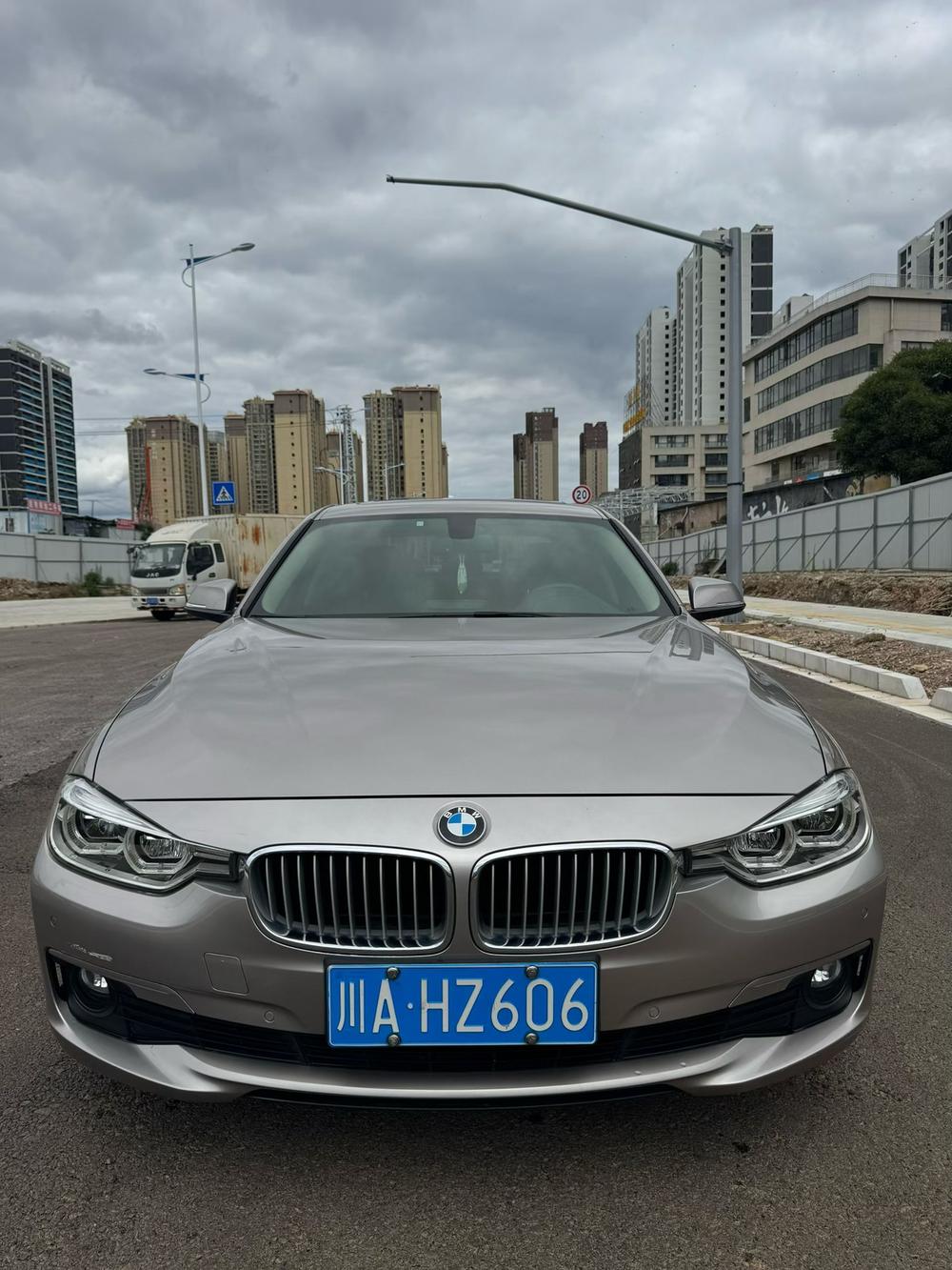 BMW 3 Series 2018 #2 BMW 3 Series 2018 imagem de carro #2