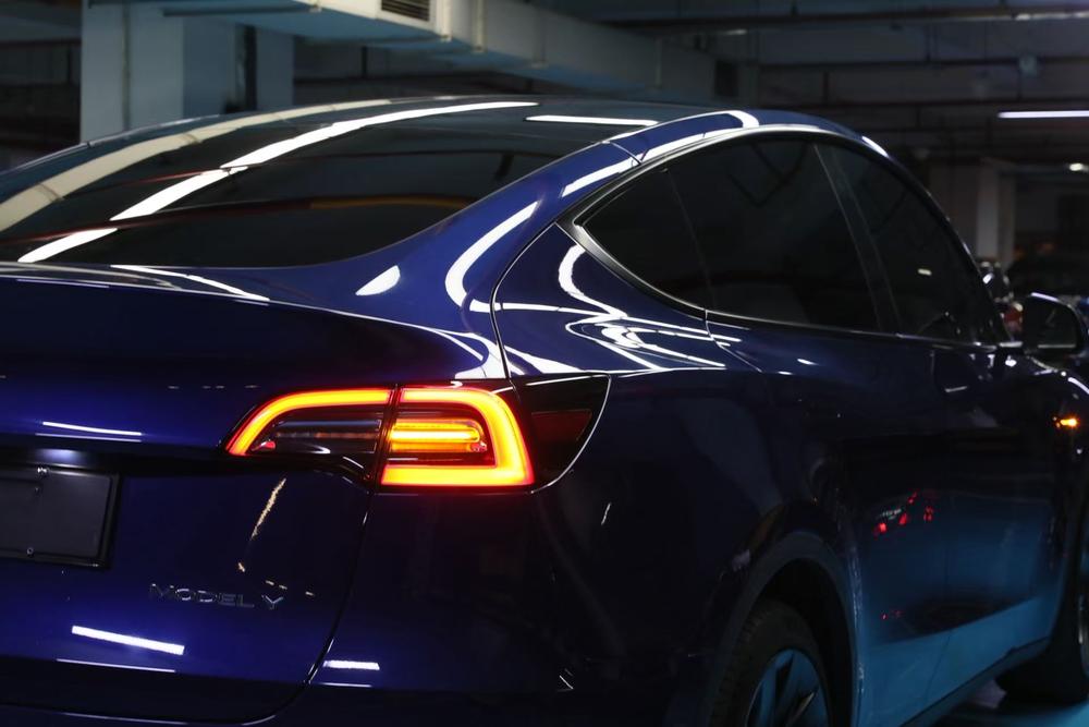 Tesla Model Y 2023 #5 Tesla Model Y 2023 immagine di auto #5