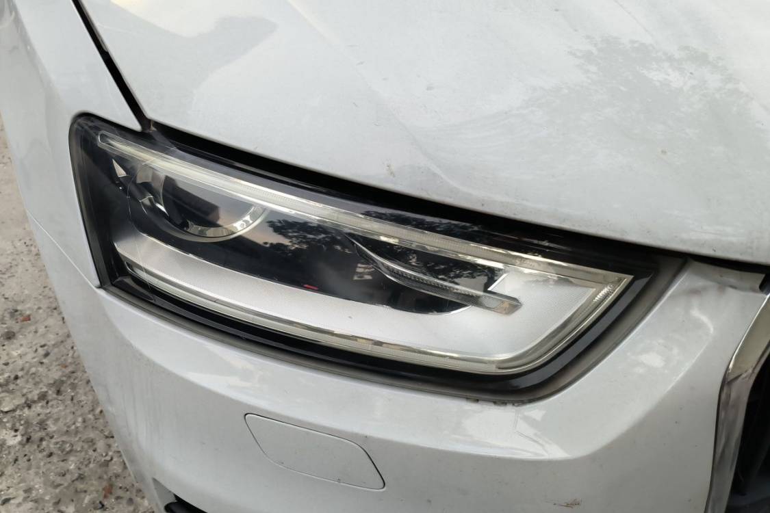 Audi Q3 2015 car image #7