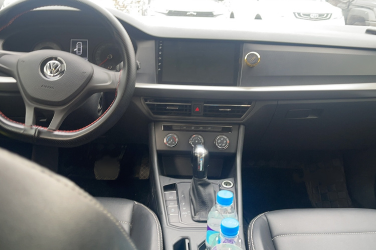 Volkswagen Lavida 2022 car image #11