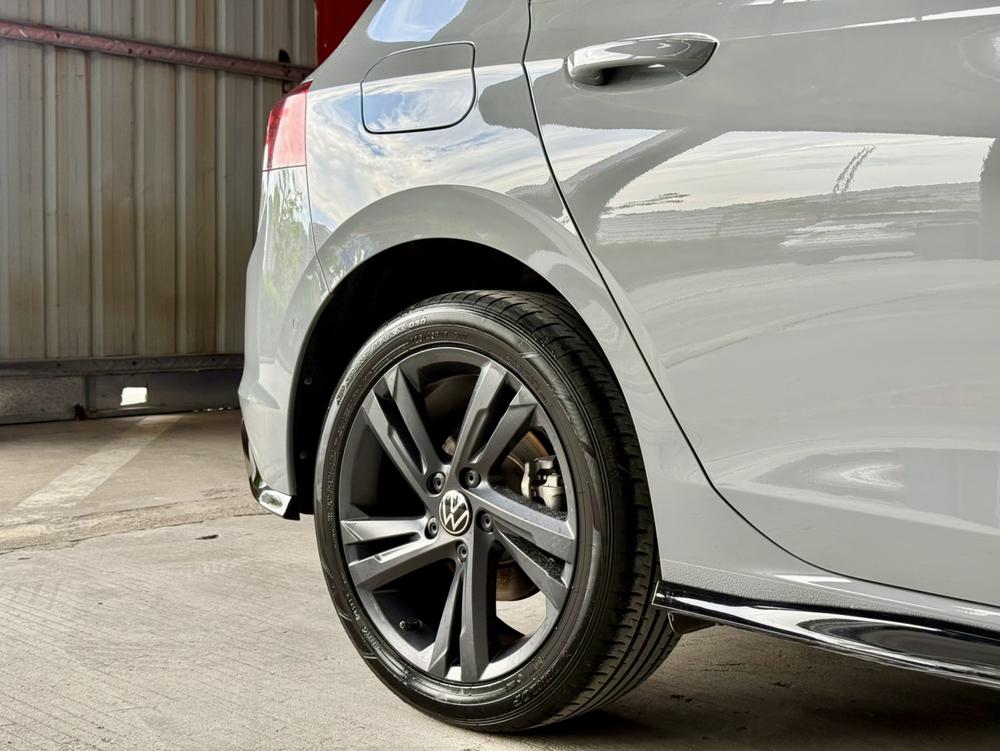 Volkswagen Golf 2024 car image #9