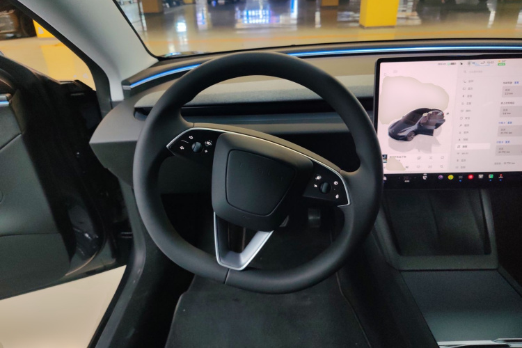 Tesla Model 3 2025 #11 Tesla Model 3 2025 car image #11