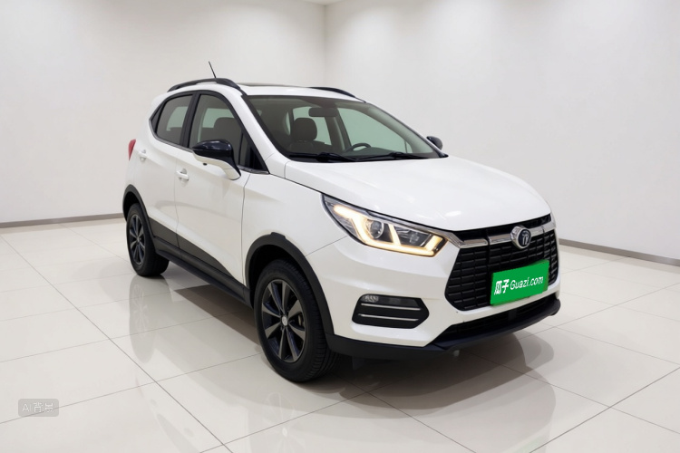 BYD Yuan New Energy 2019 #4 BYD Yuan New Energy 2019 car image #4