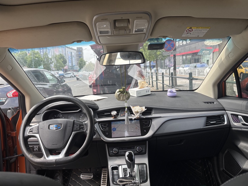 GEELY Emgrand GS 2018 car image #4