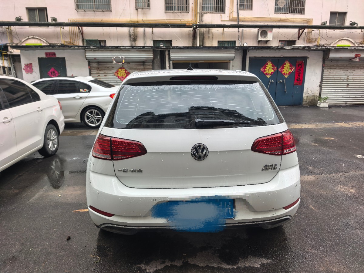 Volkswagen Golf 2020 car image #8